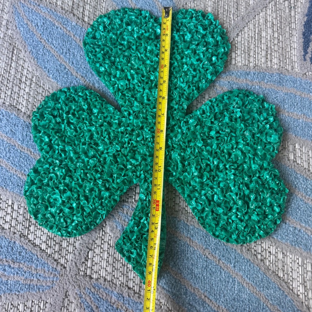 Vintage Shamrock Melted Plastic Popcorn St Patrick's Day Wall Hanging Decoration - Picture 5 of 5